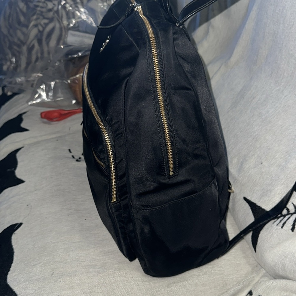 Kate Spade ♠️ New York large black backpack damaged - Picture 6 of 15